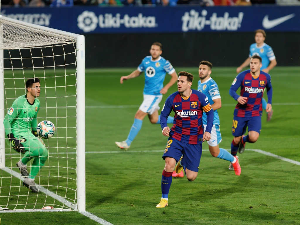 乐部竞相争 乐部竞相争